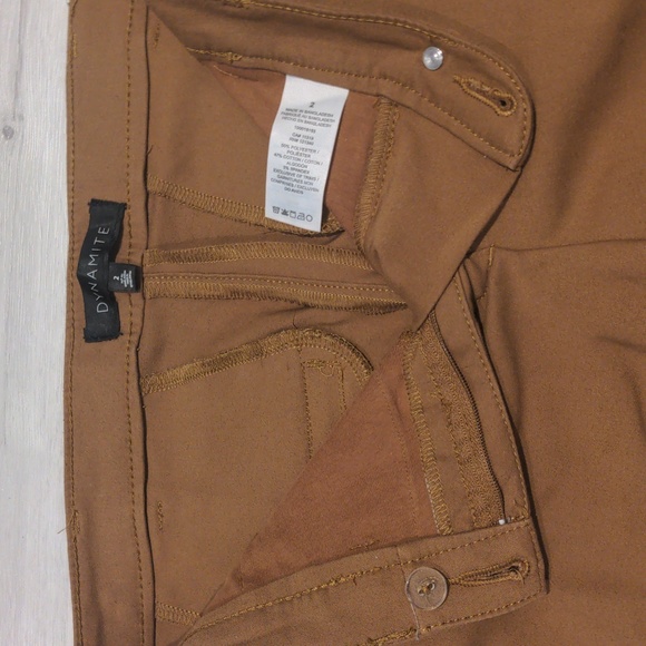 ✨ 2 for $12✨ Dynamite sz 2 dressy cargo - Picture 3 of 6